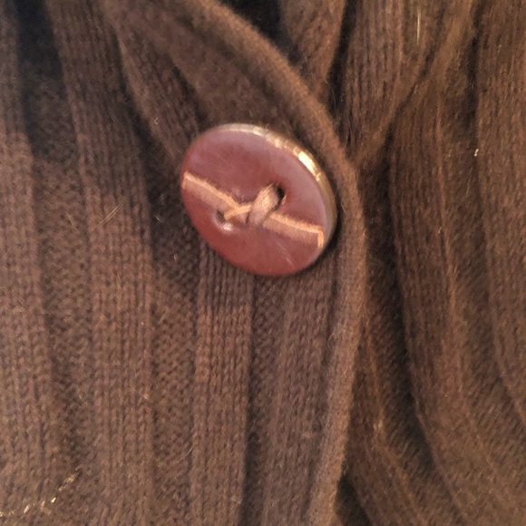 Sweater - Picture 4 of 4